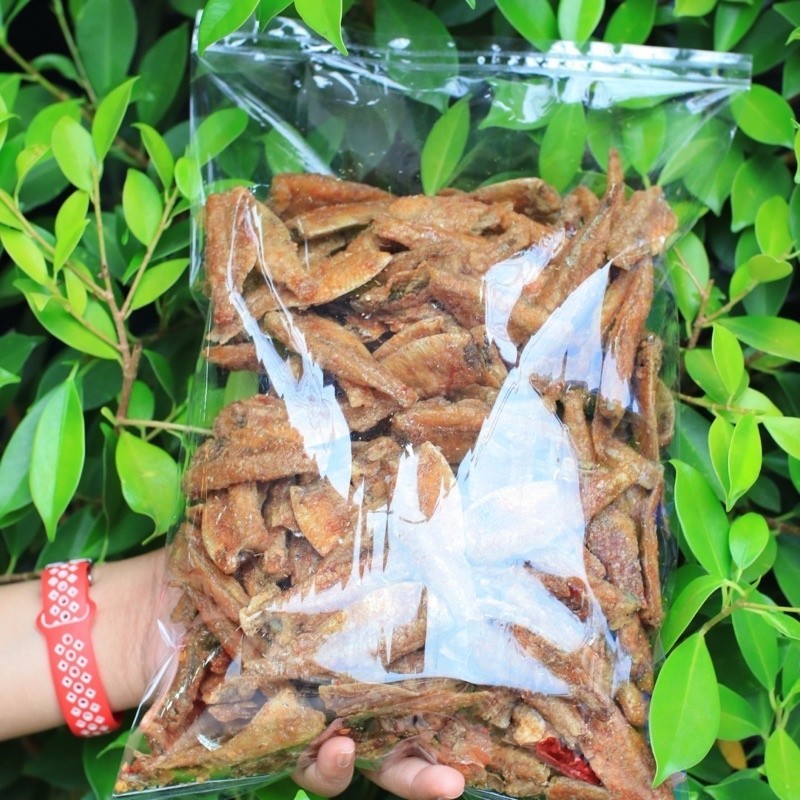 ปลากรอบเกร็ดขาว อบ อย่างดี ขายดีสุด 200450กรัม ปลาเกร็ดขาว ปลาเกล็ดขาว ปลากรอบเกล็ดขาว